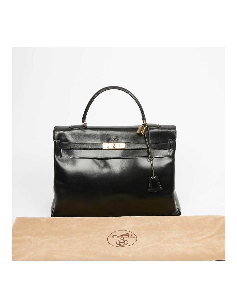 Sac à main Kelly 35 HERMES cuir box noir Vintage