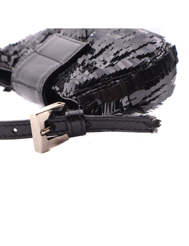 Sac à rabat CHANEL 19 cuir d'agneau noir