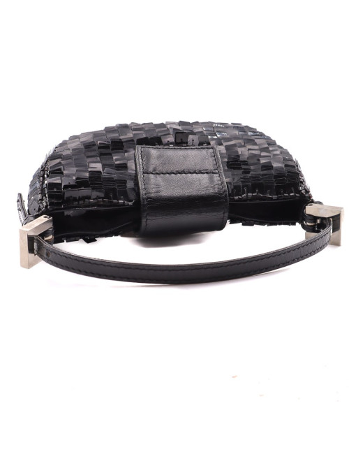 Sac à rabat CHANEL 19 cuir d'agneau noir