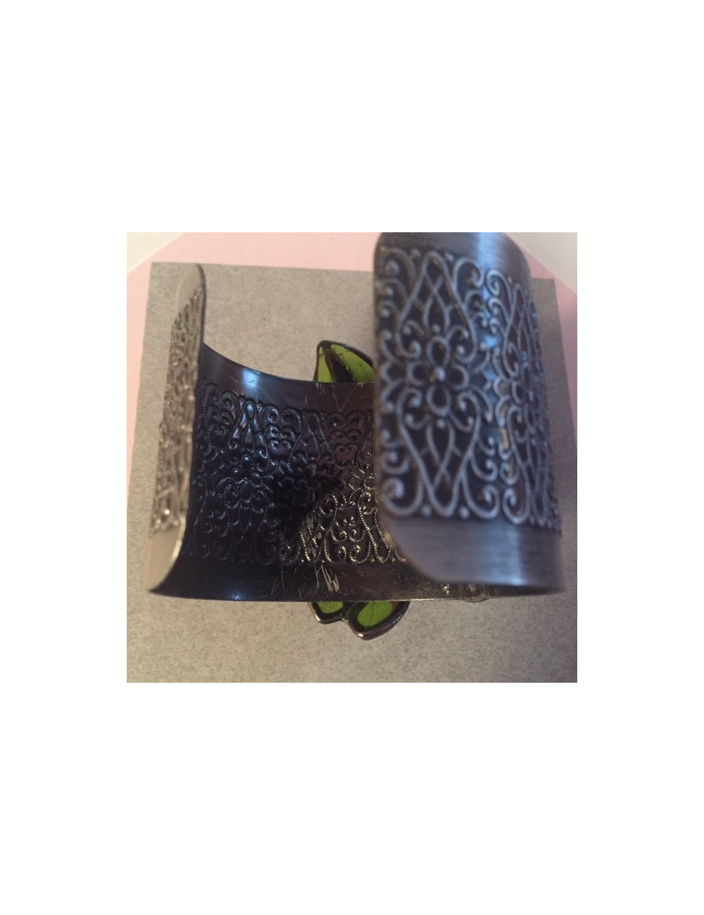 MARGUERITE DE VALOIS flower cuff