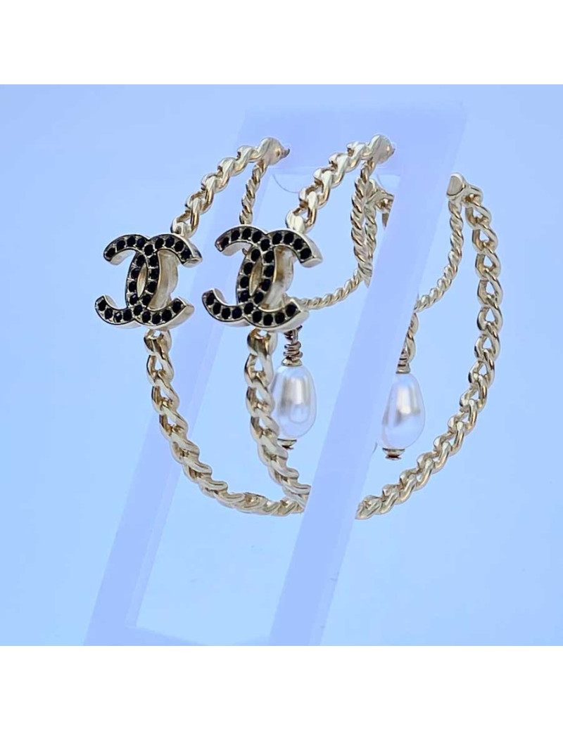 Créoles CHANEL strass et perles nacrées