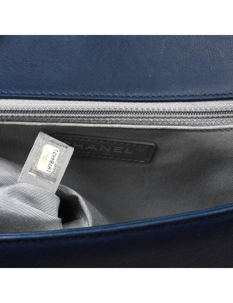 Sac CHANEL Boy cuir matelassé bleu