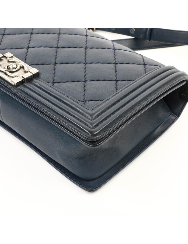 Sac CHANEL Boy cuir matelassé bleu