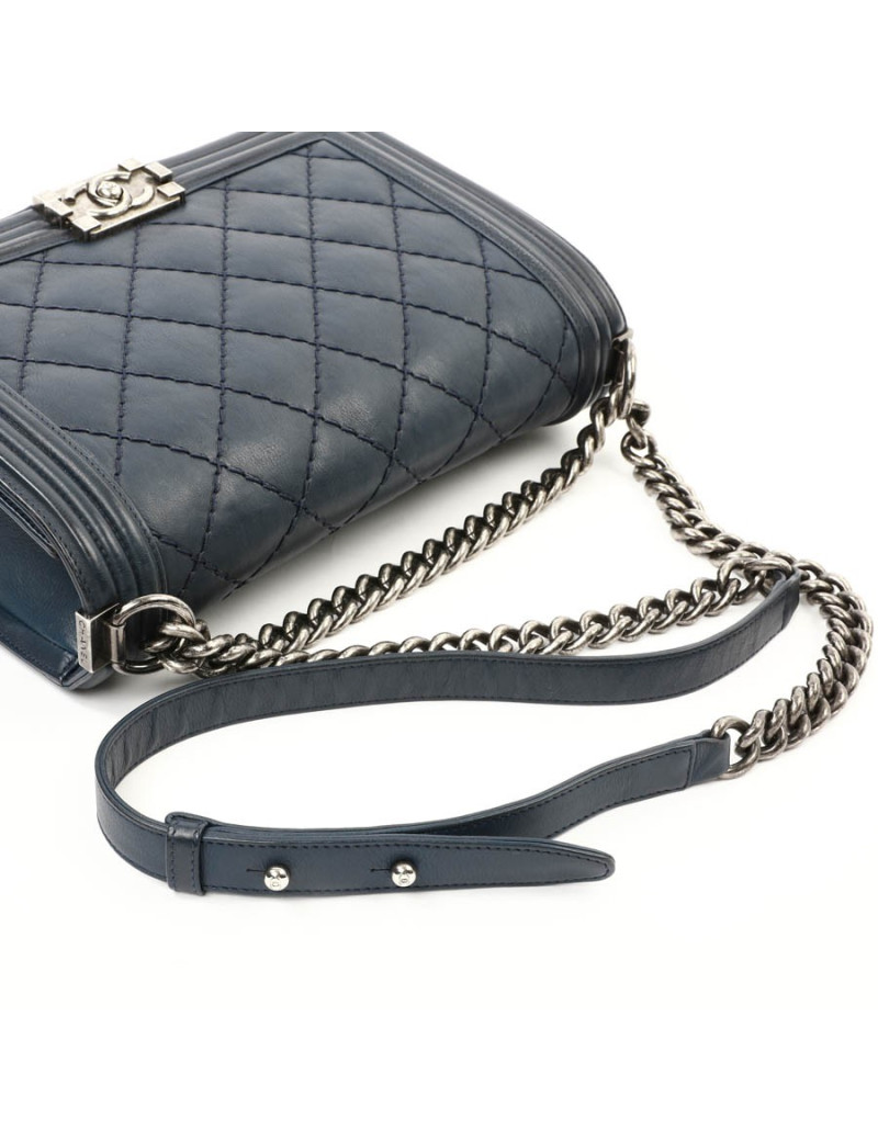 Sac CHANEL Boy cuir matelassé bleu