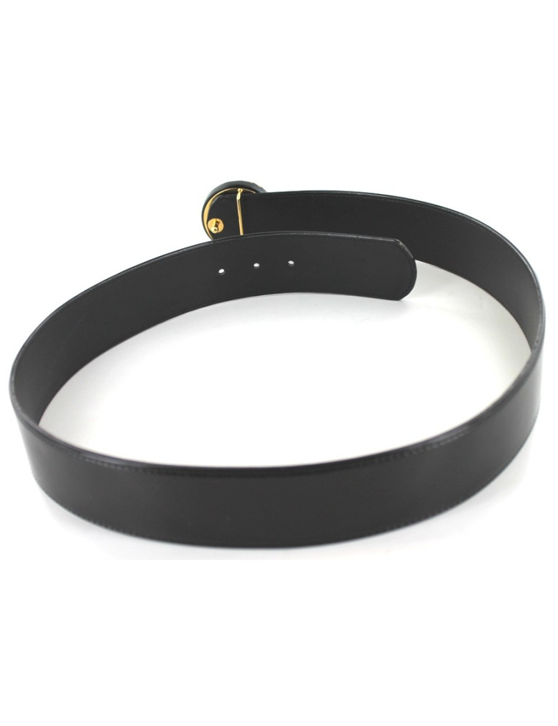 Ceinture CHANEL en cuir verni noir et boucle bijou en nacre