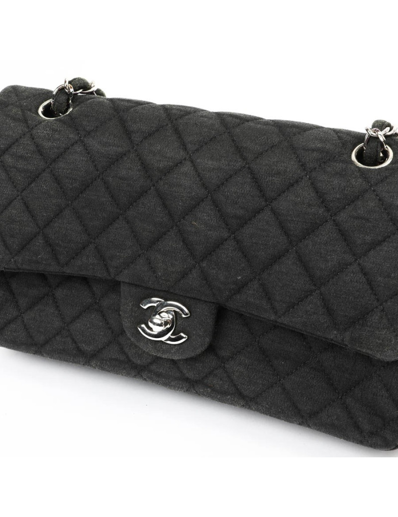 Timeless CHANEL vintage jersey noir