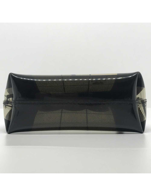 Trousse CHANEL  en plastique