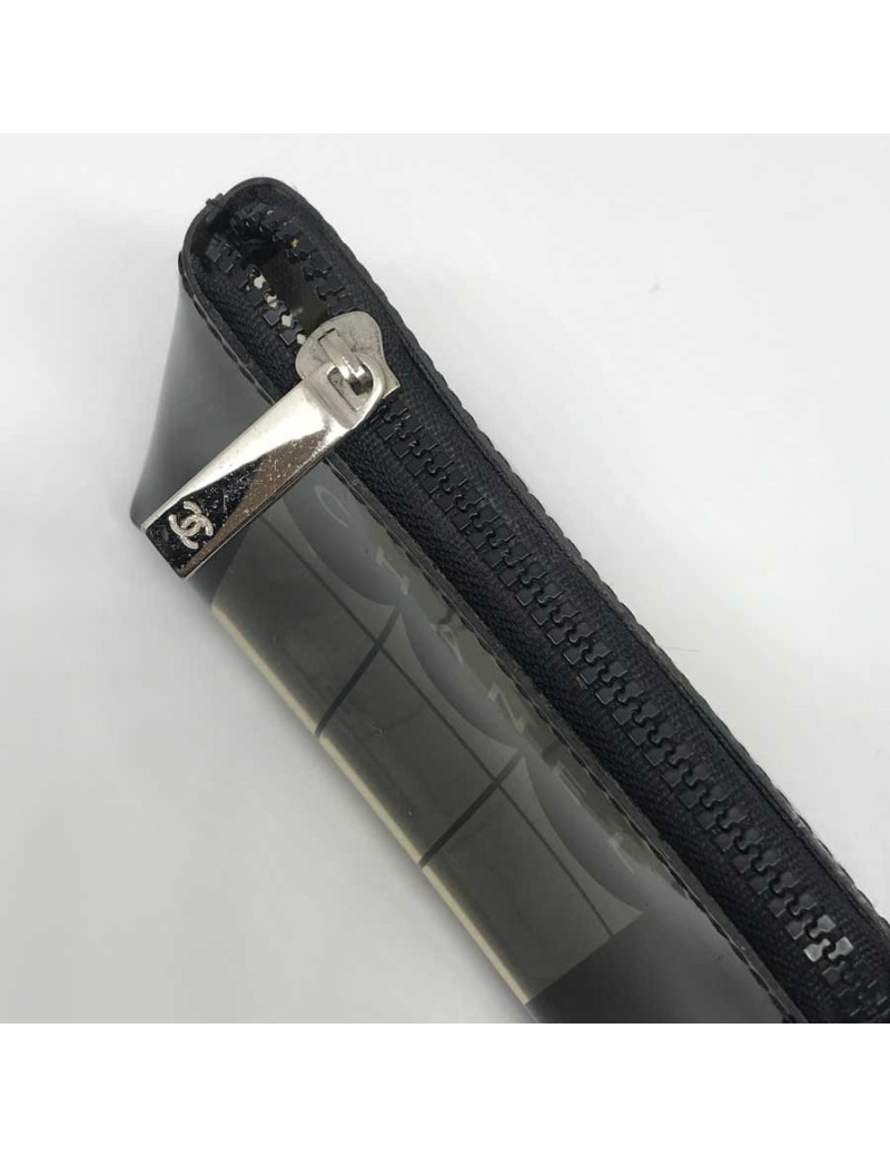 Trousse CHANEL  en plastique