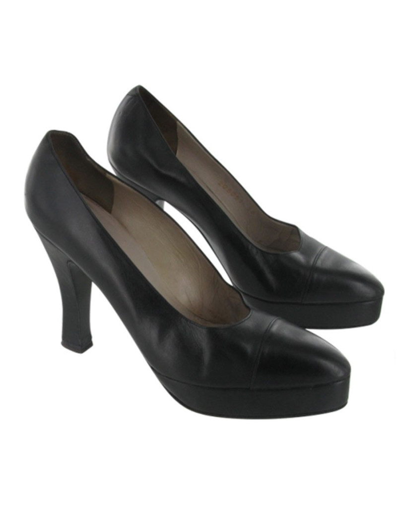 CHANEL shoes black leather T36