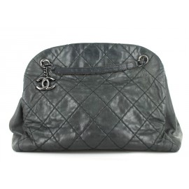 CHANEL Bowling bag in iridescent anthracite grey quilted leather