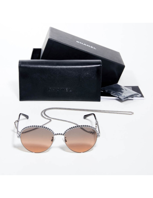 Lunettes de soleil CHANEL avec chaine amovible