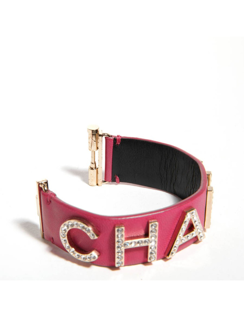 Bracelet CHANEL cuir rose et strass