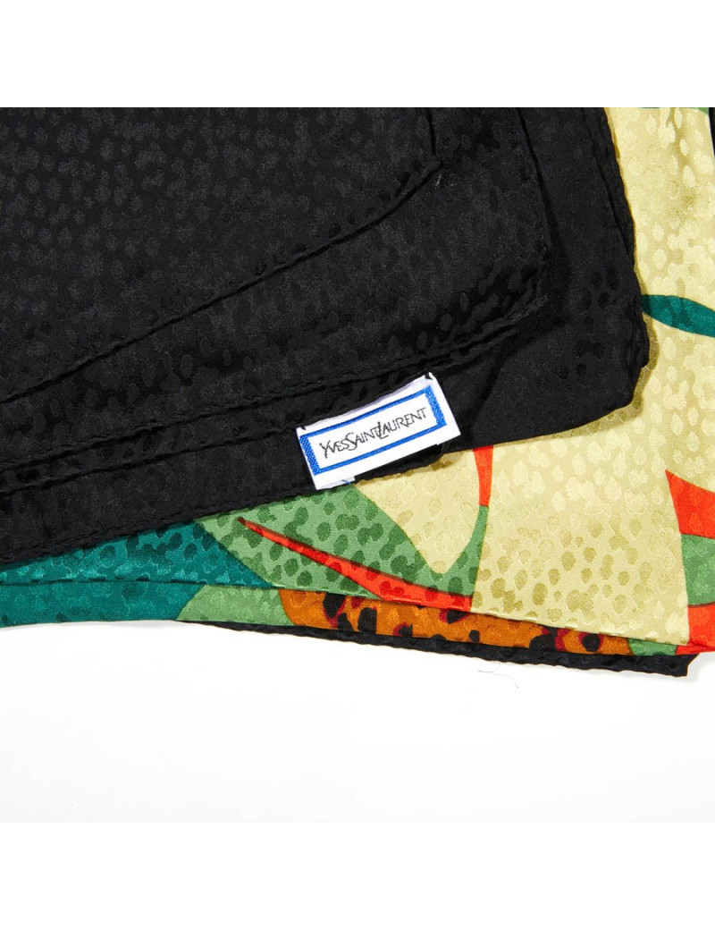 YVES SAINT LAURENT YSL Collector shawl