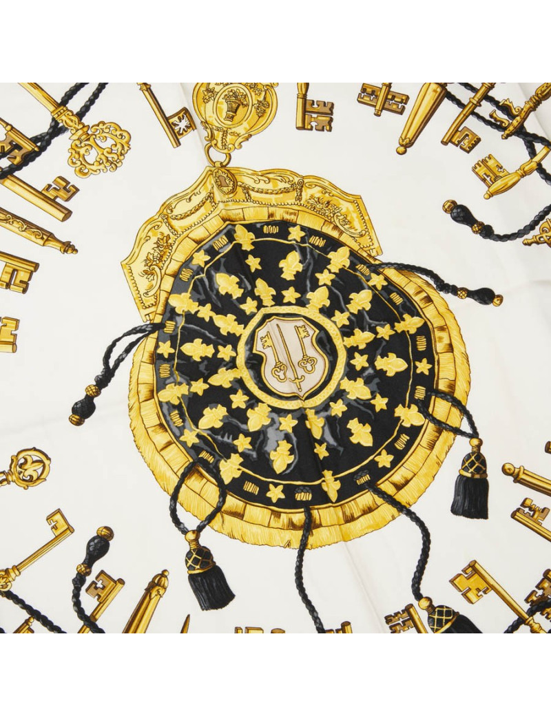 Carré HERMES Les clefs bordures noires
