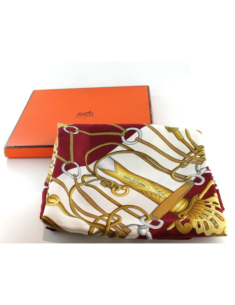 Foulard HERMES Cliquetis en soie bordeaux crème et doré