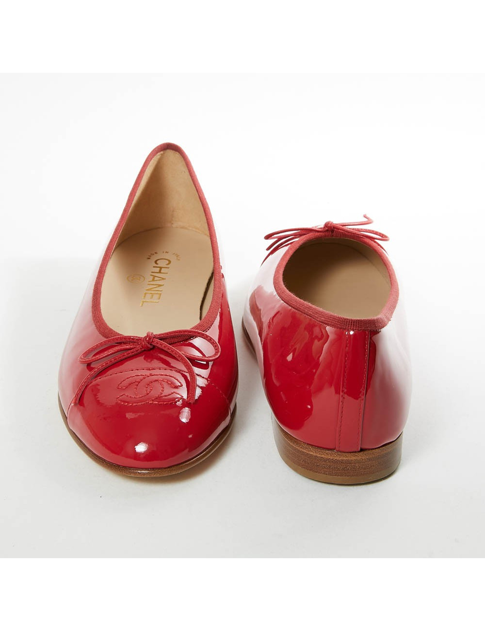 Ballerines T 39.5 CHANEL cuir verni rouge