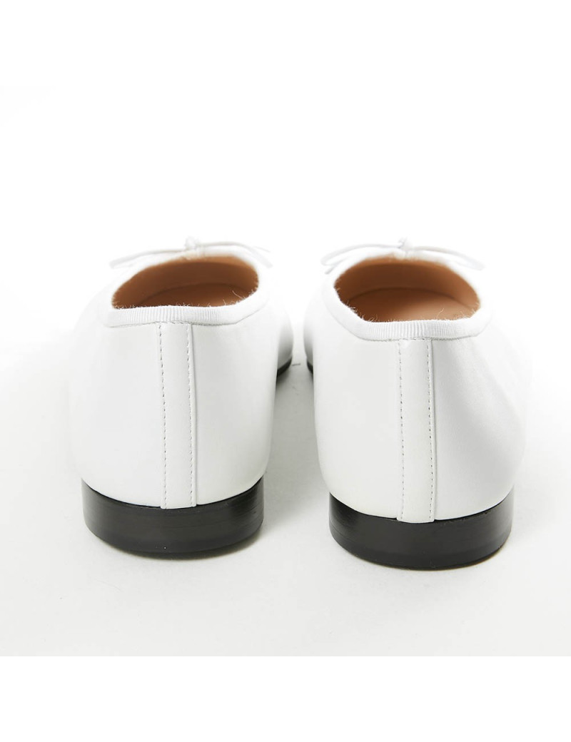 Ballerines CHANEL T40 cuir bicolore blanc et noir