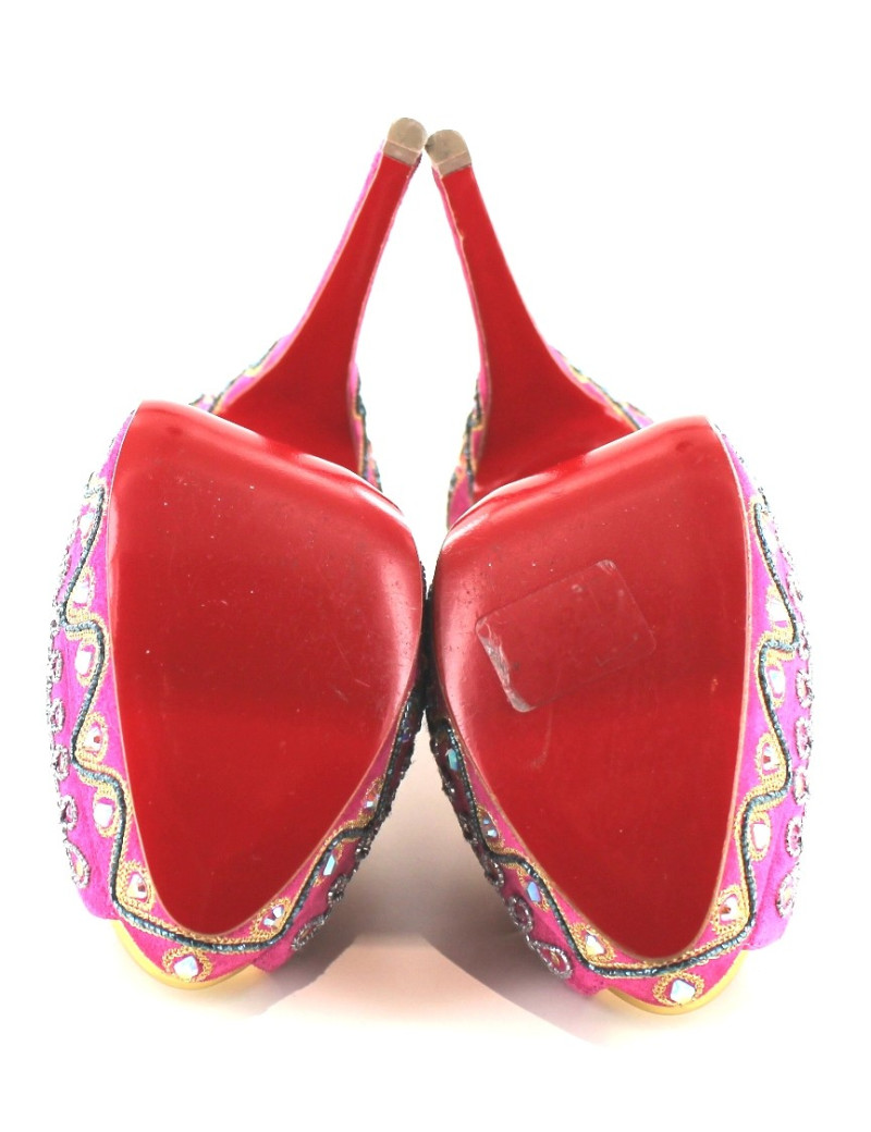 Escarpins CHRISTIAN LOUBOUTIN en veau velours rose avec broderies