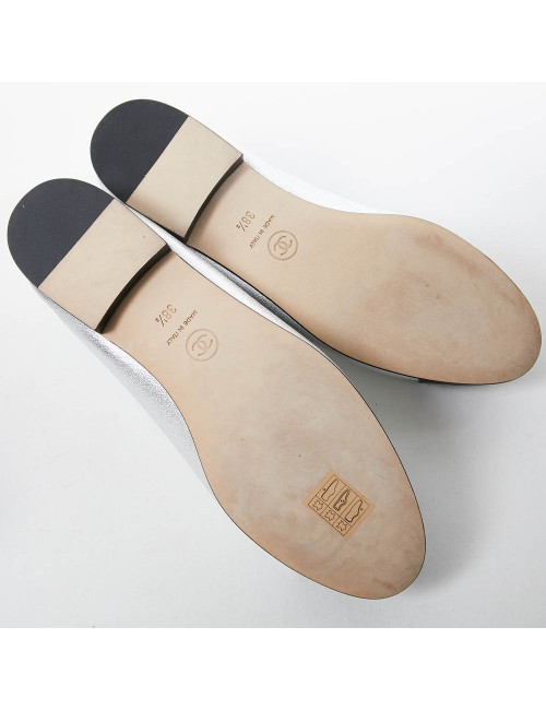 Ballerines T38.5 CHANEL Bicolores argent noir