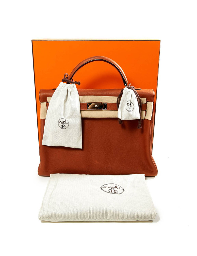 Kelly 40 HERMES cuir grainé fauve