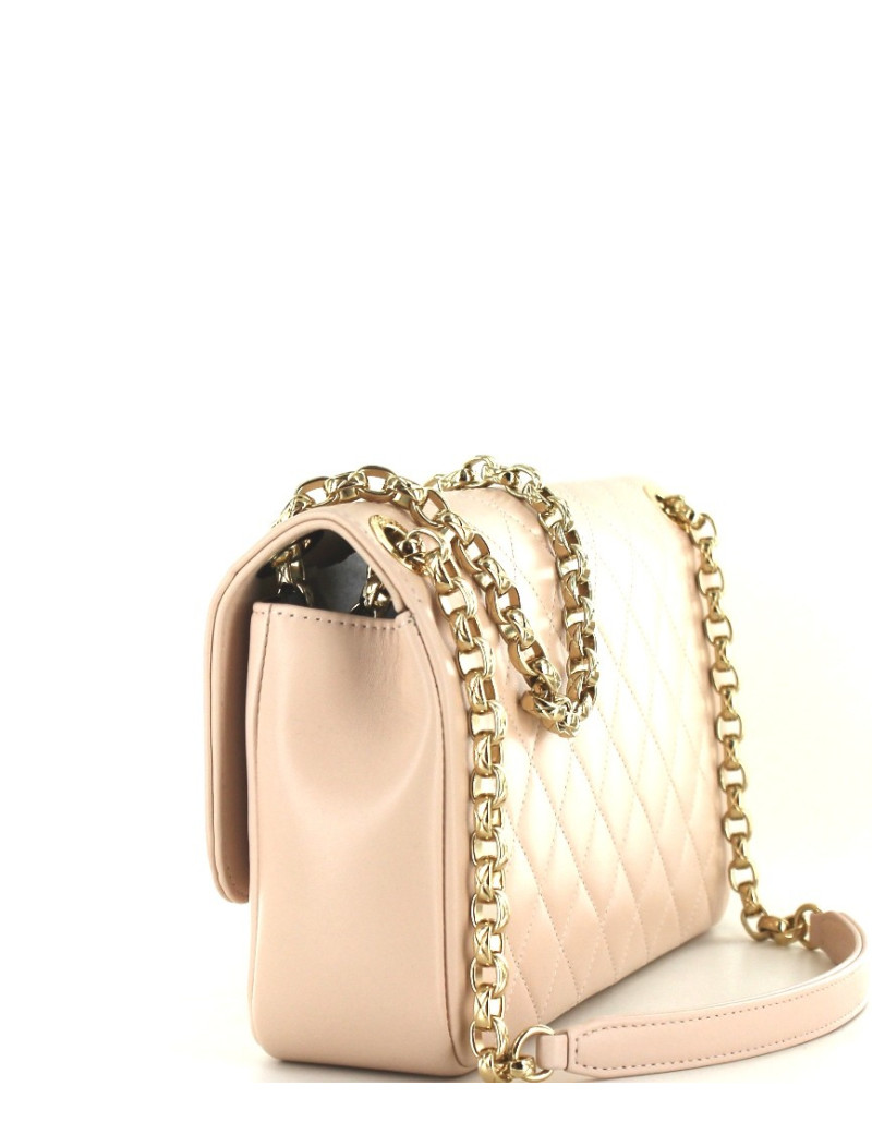 Sac CHANEL en cuir rose poudré fermoir rétro doré