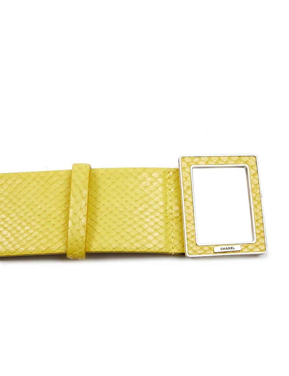 Ceinture CHANEL cuir façon lézard jaune