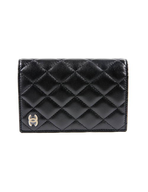 Porte passeport CHANEL cuir matelassé noir