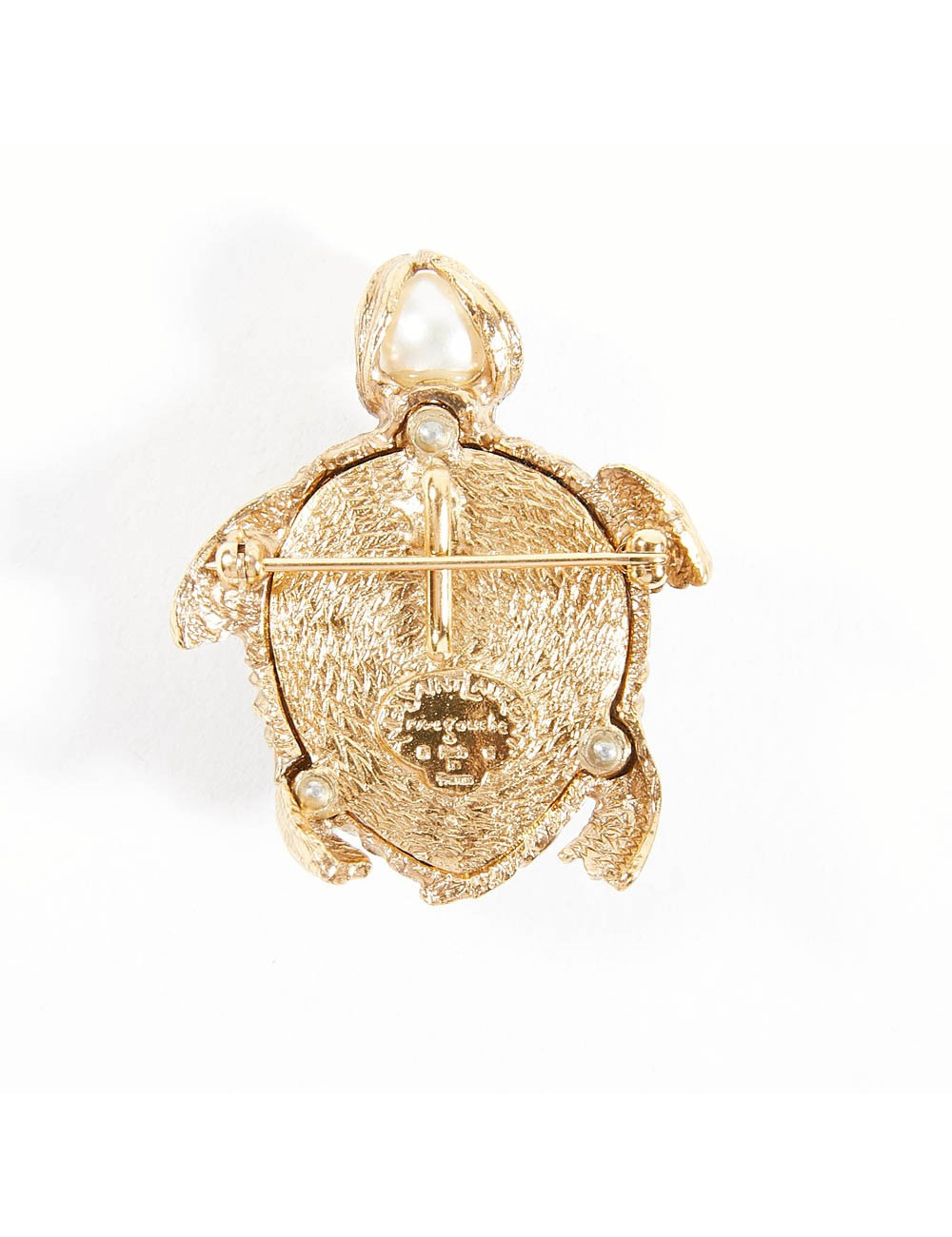 Broche tortue YVES SAINT LAURENT sur ébène