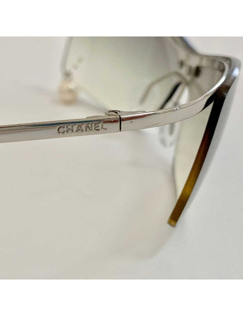 Solaires CHANEL perle