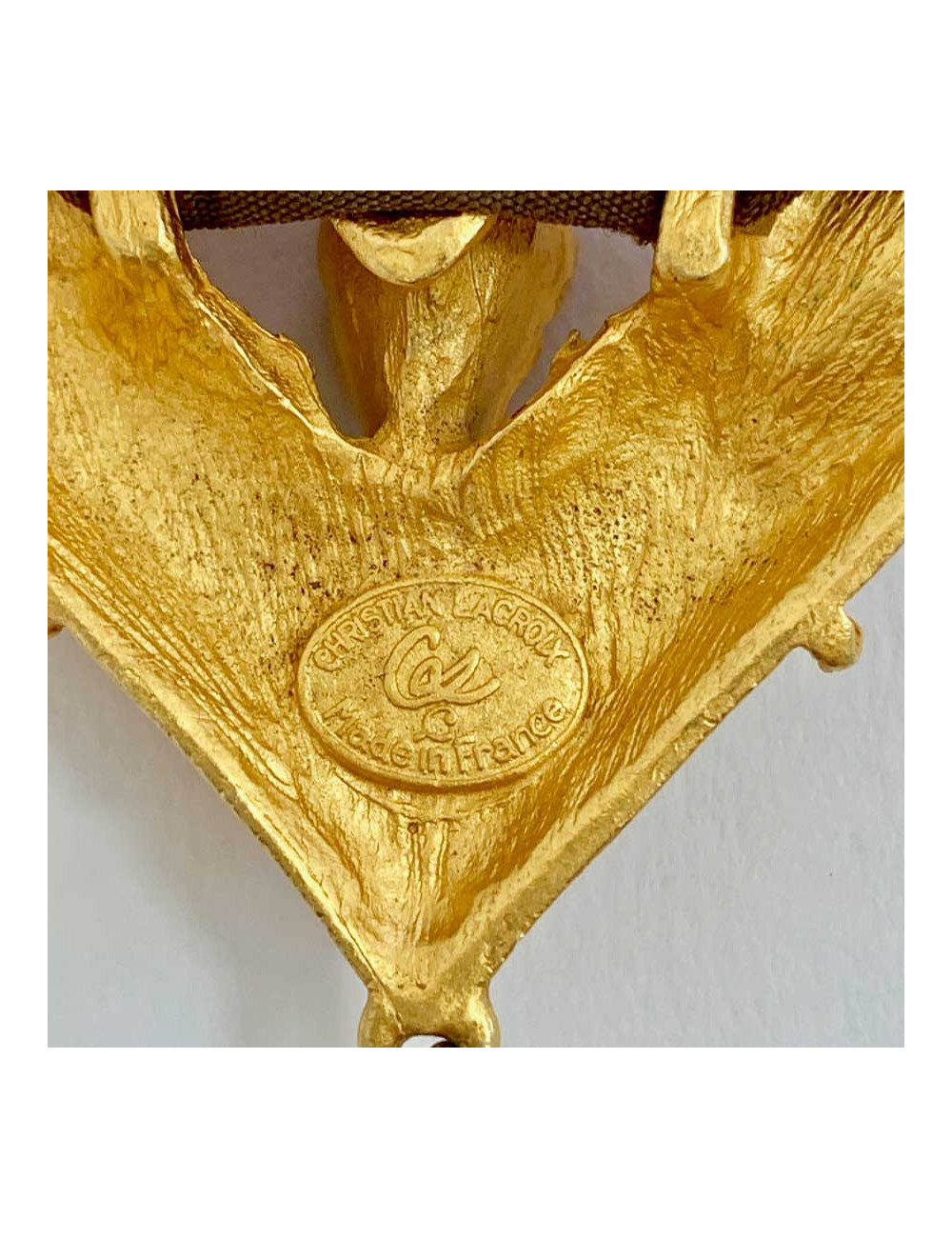 Collier Vintage CHRISTIAN LACROIX cordon velours marron