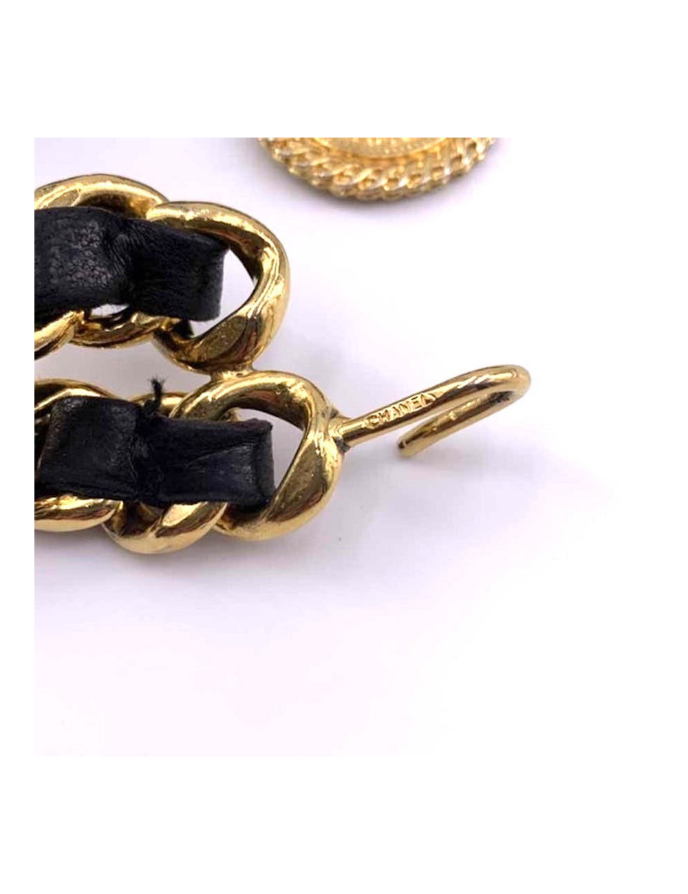 Ceinture CHANEL chaine dorée entrelacée de cuir noir Vintage