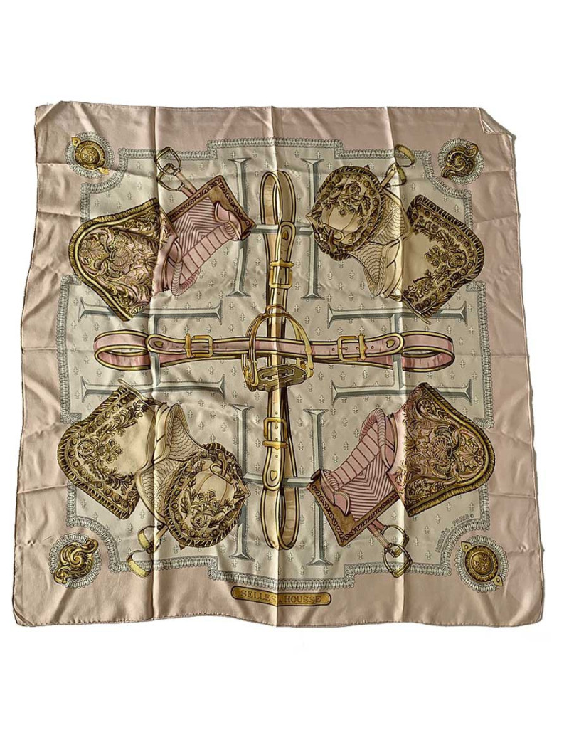 Carré HERMES  Selles à housse soie 100%