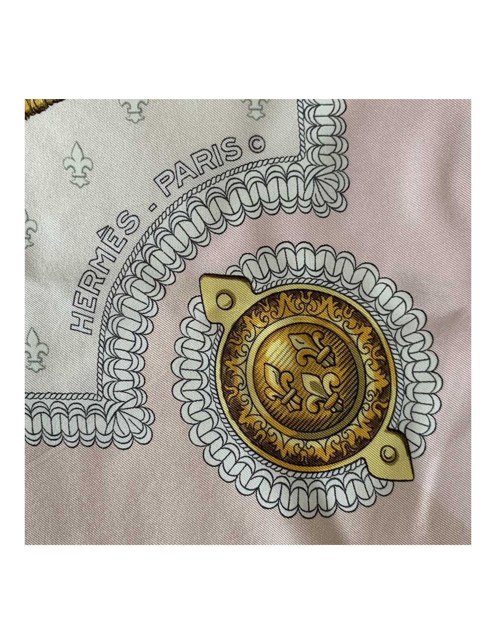 Carré HERMES  Selles à housse soie 100%