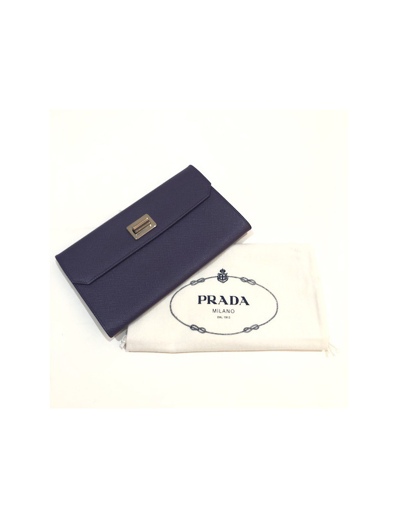 PRADA clutch in purple saffiano leather