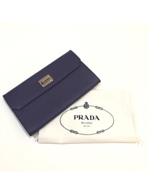 PRADA clutch in purple saffiano leather