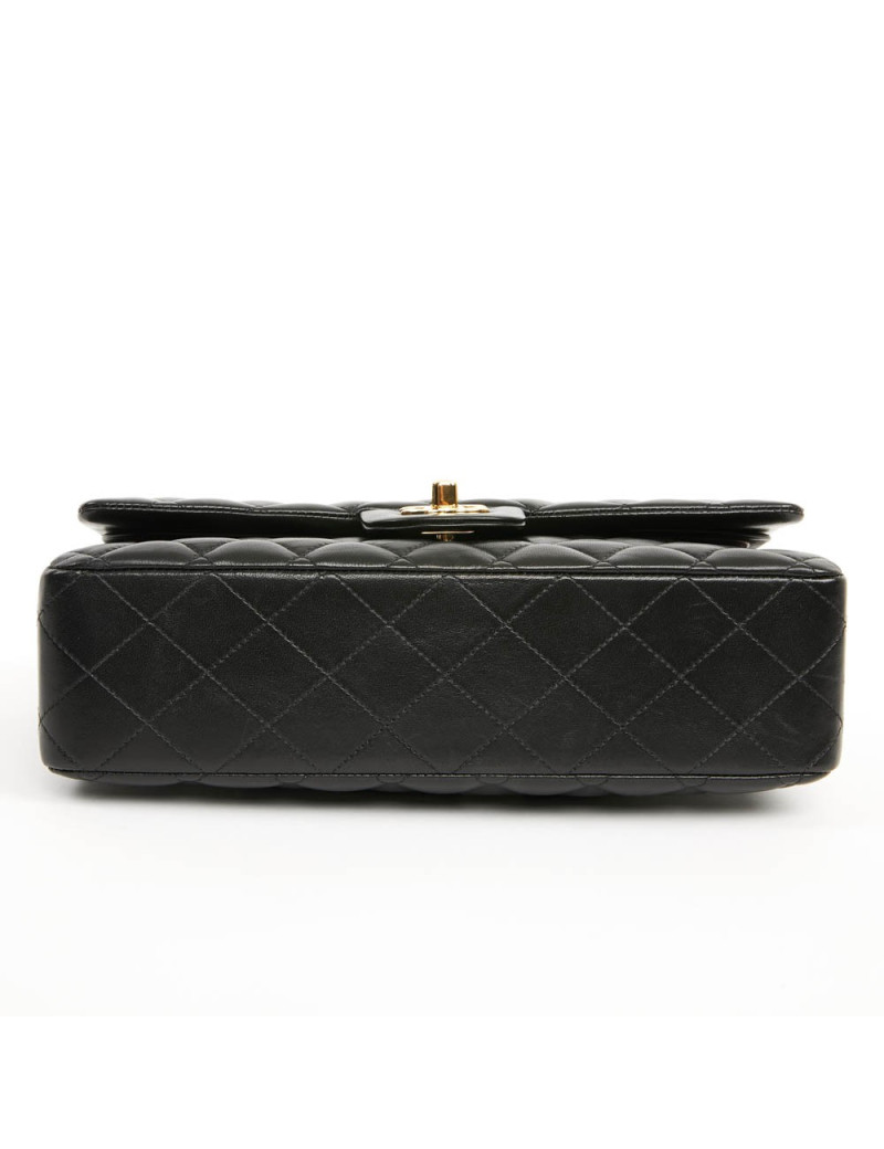 Timeless chanel cuir d'agneau noir 