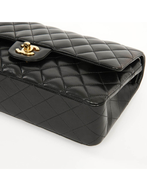 Timeless chanel cuir d'agneau noir 