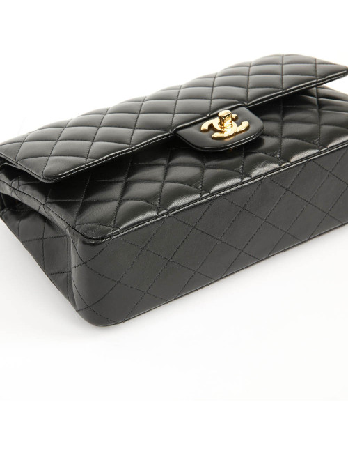 Timeless chanel cuir d'agneau noir 