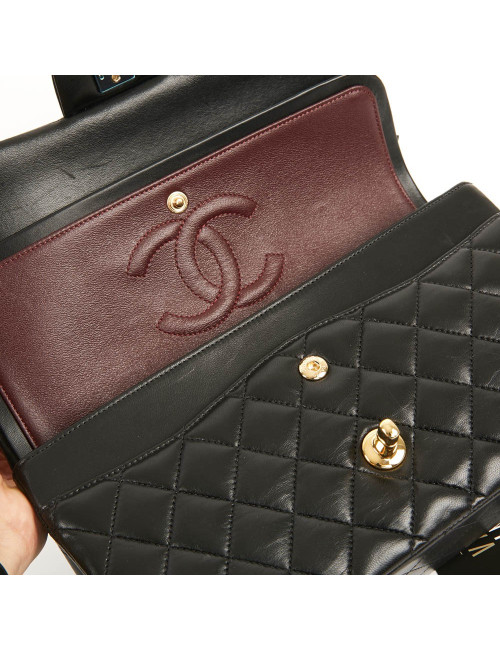 Timeless chanel cuir d'agneau noir 