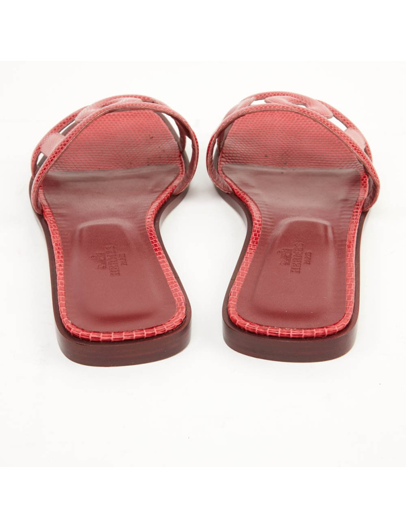 Sandales Omaha HERMES lézard brillant CARMIN