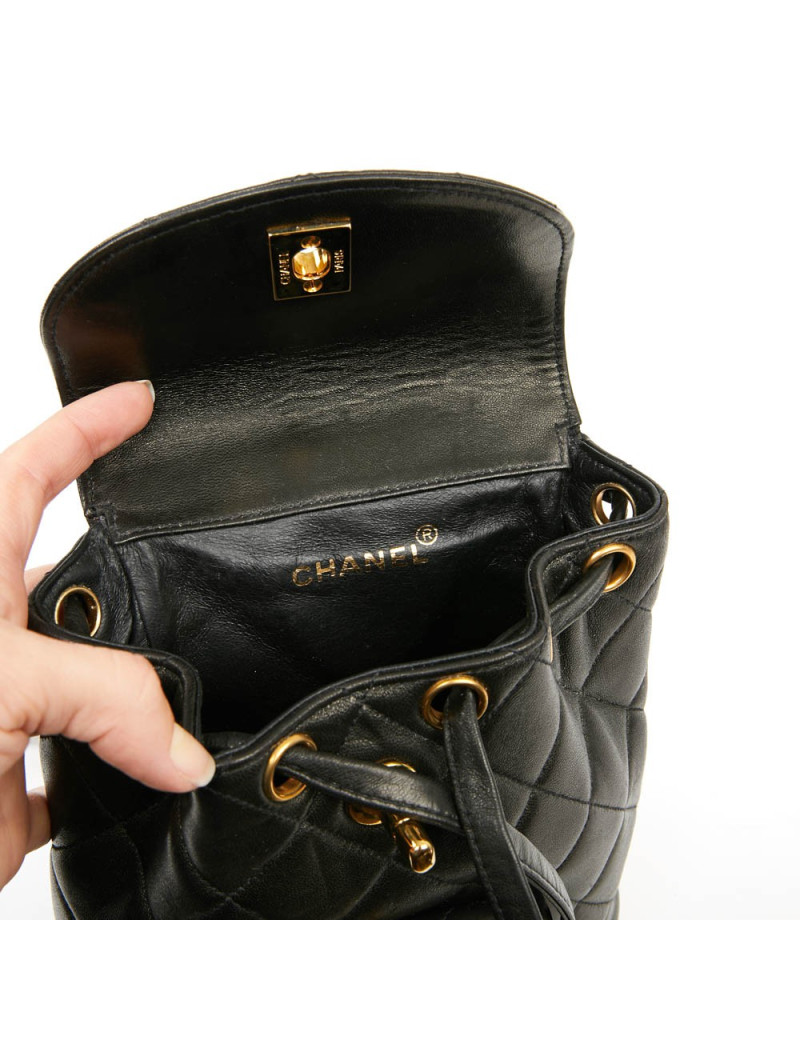 Mini sac à dos CHANEL cuir d'agneau noir