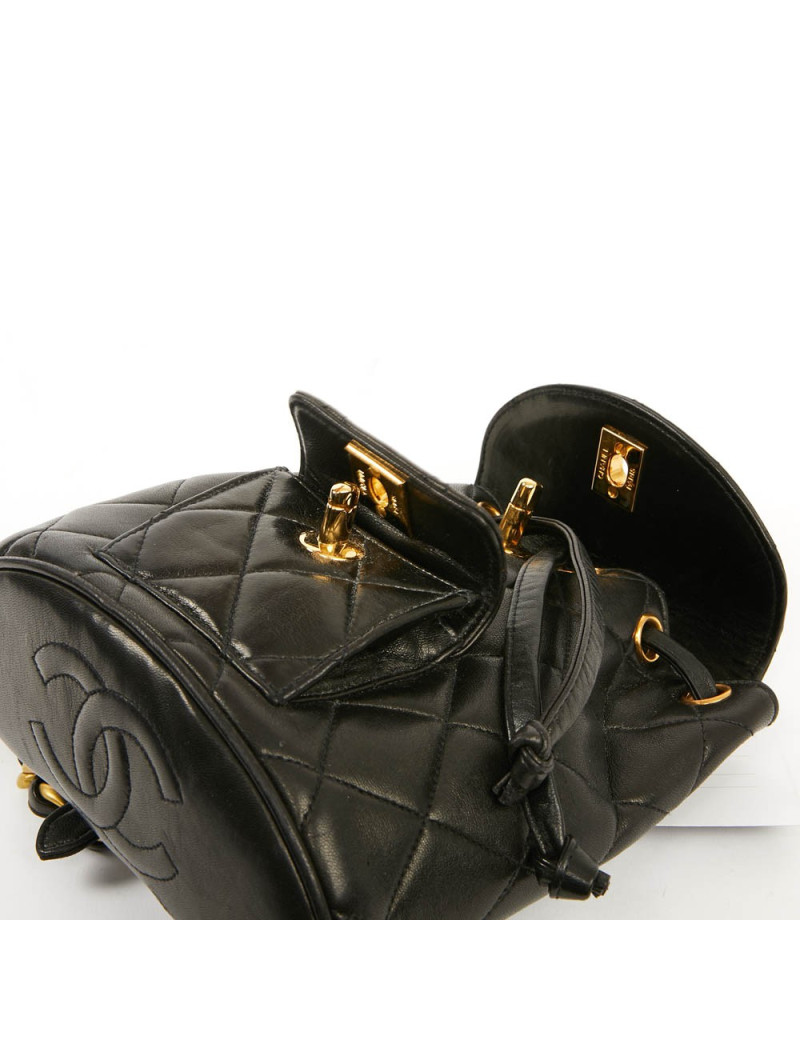 Mini sac à dos CHANEL cuir d'agneau noir