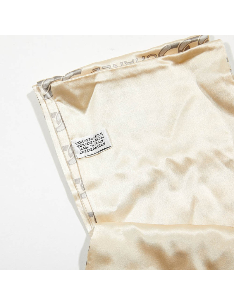 Foulard CHANEL Soie 100%