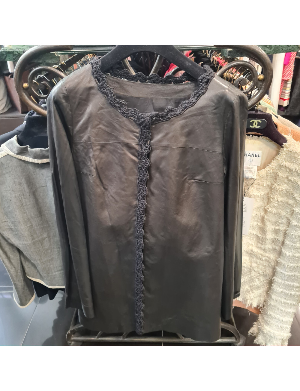 E.S Veste T 42 CHANEL cuir d'agneau lisse noir 