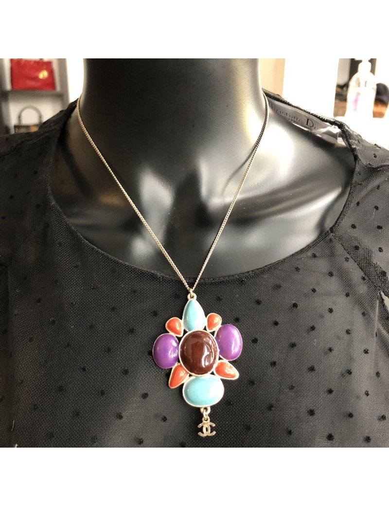 Collier pendentif CHANEL 