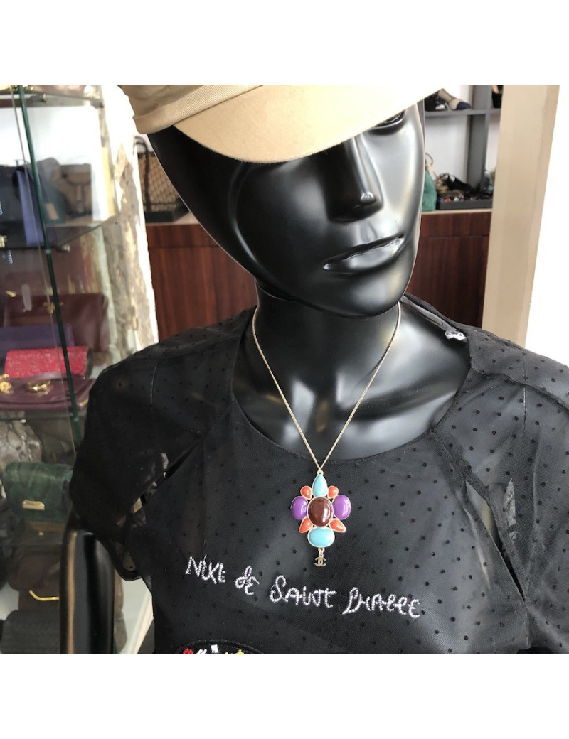 Collier pendentif CHANEL 