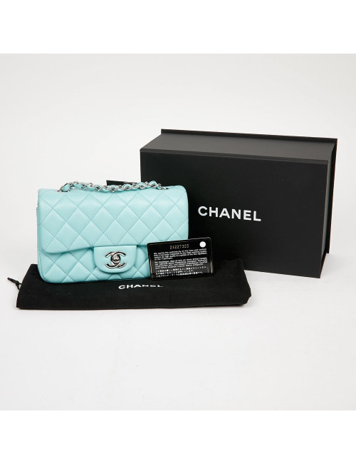 Timeless CHANEL cuir lisse turquoise
