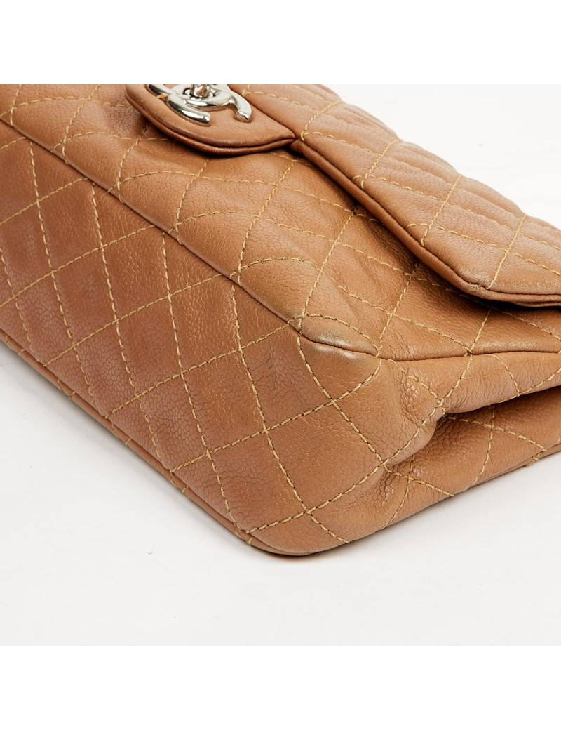 Chanel Classic  gold handbag in grained calf leather