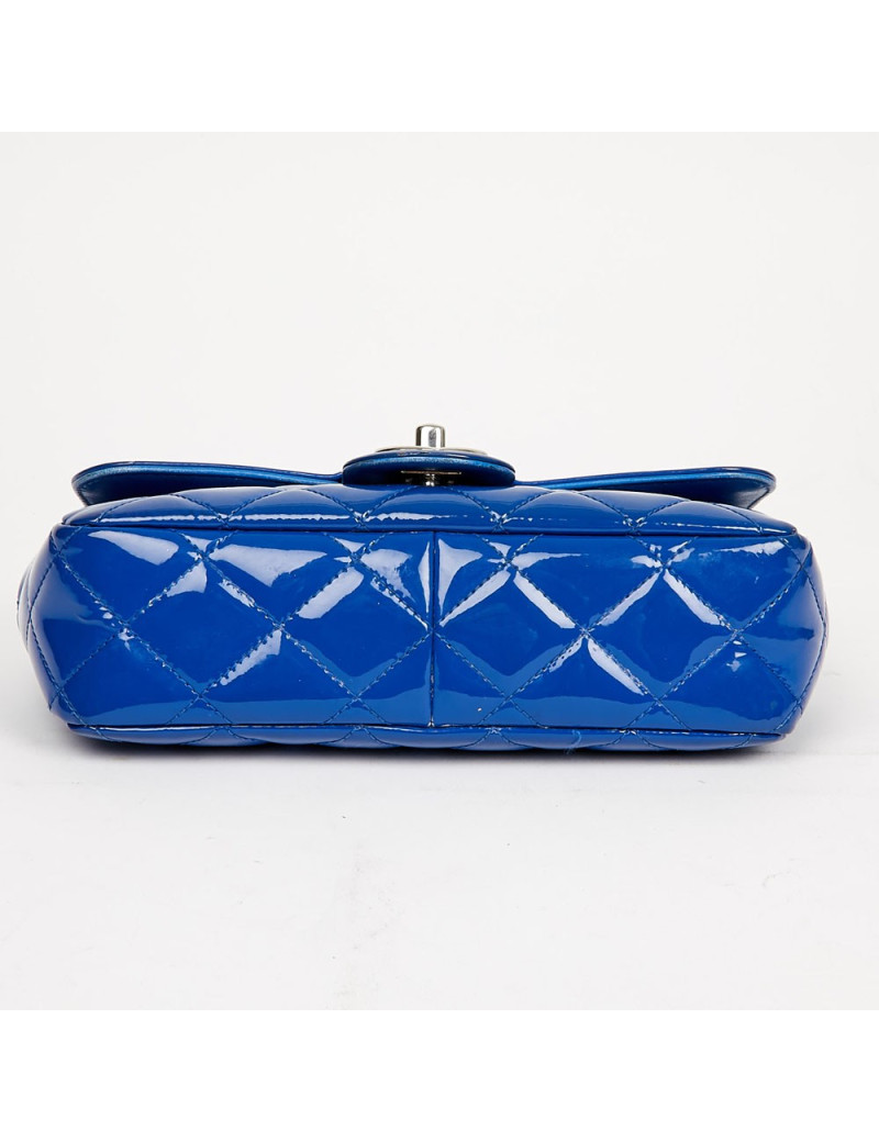 Small flap bag Chanel blue patent leather - Pre-owned Luxury Bag 
