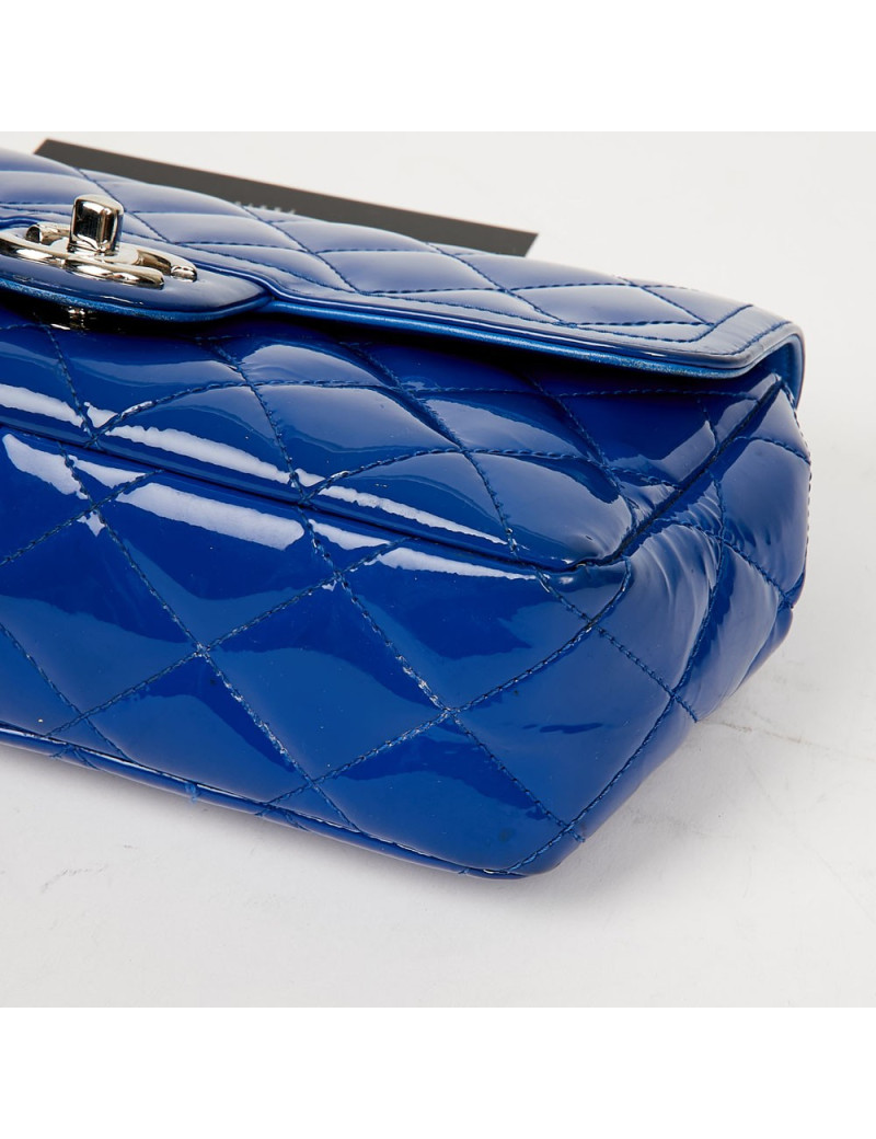 Small flap bag Chanel blue patent leather - Pre-owned Luxury Bag 